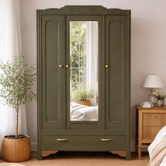 Armoire Art Déco 3 portes rénovée – Kaki Barda, miroir biseauté & tiroir bas – VENDU
