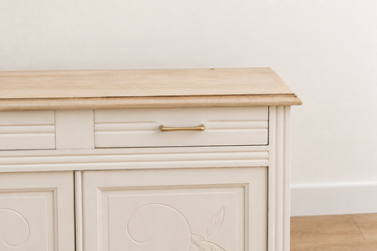 Buffet parisien ancien Art déco rénové – Blanc ivoire et plateau bois – 110 cm