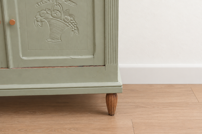 Buffet ancien style Art déco en chêne massif – Vert Lézard Pure & Paint et bois naturel – 121 cm