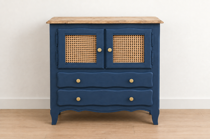 Petit buffet vintage rénové Bleu des Vosges Libéron et cannage – 2 portes, 2 tiroirs