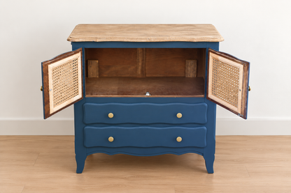 Petit buffet vintage rénové Bleu des Vosges Libéron et cannage – 2 portes, 2 tiroirs