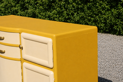 Buffet Mado vintage relooké jaune moutarde & crème – Années 50