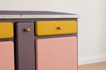 Buffet Mado rénové – buffet bas vintage aubergine - VENDU
