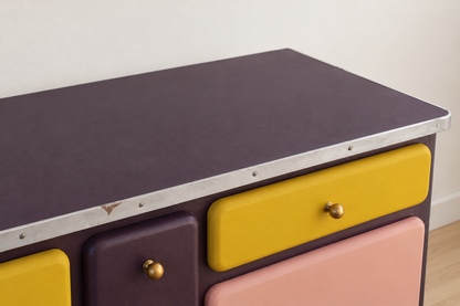 Buffet Mado rénové – buffet bas vintage aubergine - VENDU