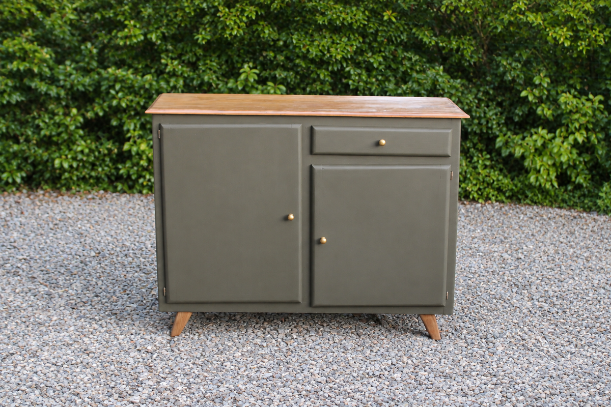 Buffet Mado vintage rénové kaki et bois – 2 portes et 1 tiroir
