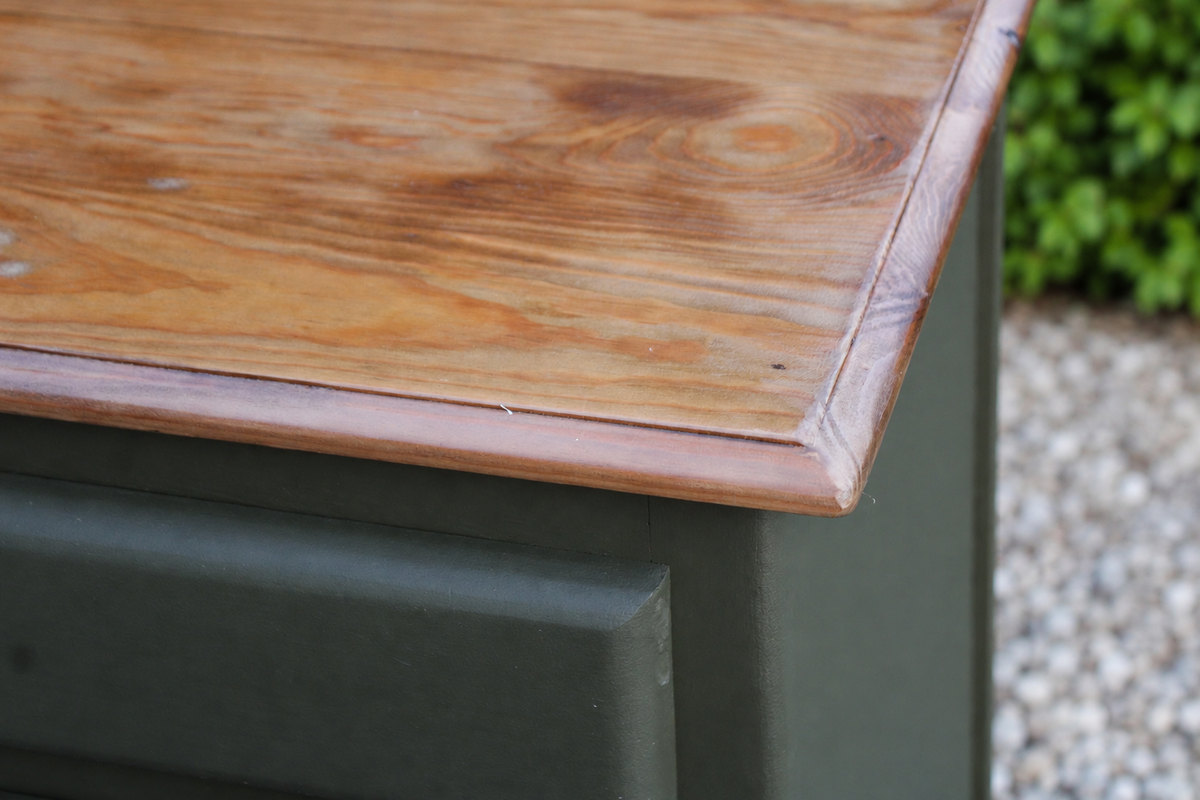 Buffet Mado vintage rénové kaki et bois – 2 portes et 1 tiroir