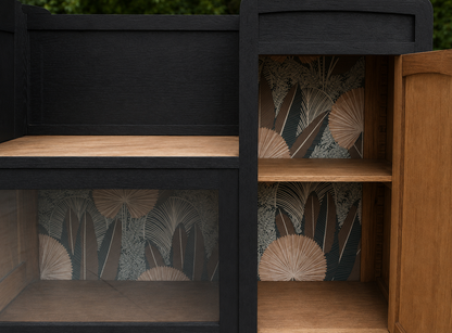 Buffet vintage revisité noir & laiton – meuble vitré esprit Art déco / parisien