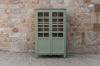 Vitrine ancienne rénovée – Vert Treillis
