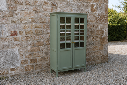 Vitrine ancienne rénovée – Vert Treillis