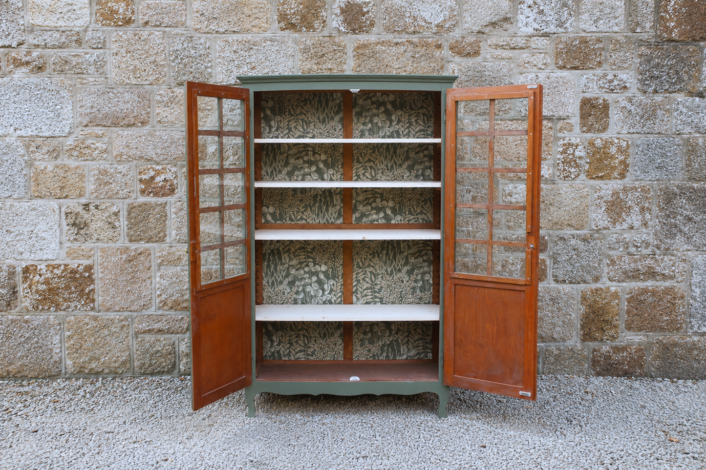 Vitrine ancienne rénovée – Vert Treillis
