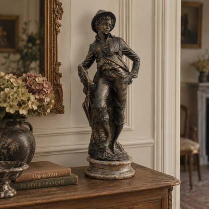 Grande sculpture jeune chasseur en résine patinée façon bronze – H61 cm