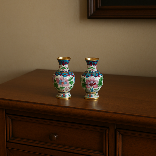 Lot de deux petits vases cloisonné émaillé vintage décor floral asiatique