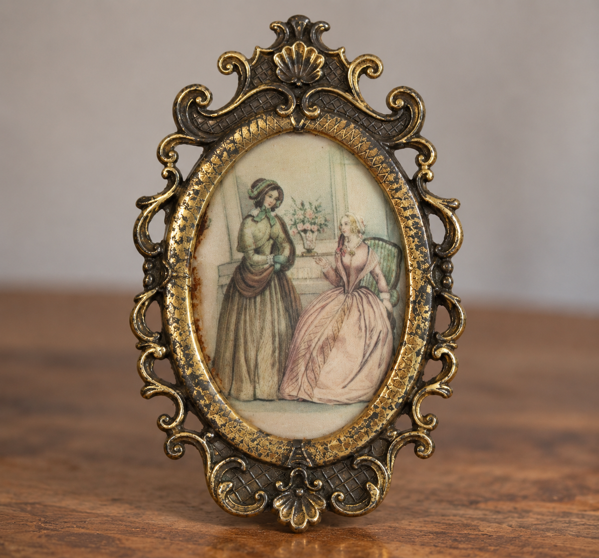 etit cadre miniature vintage en métal doré – Scène romantique – Style rococo