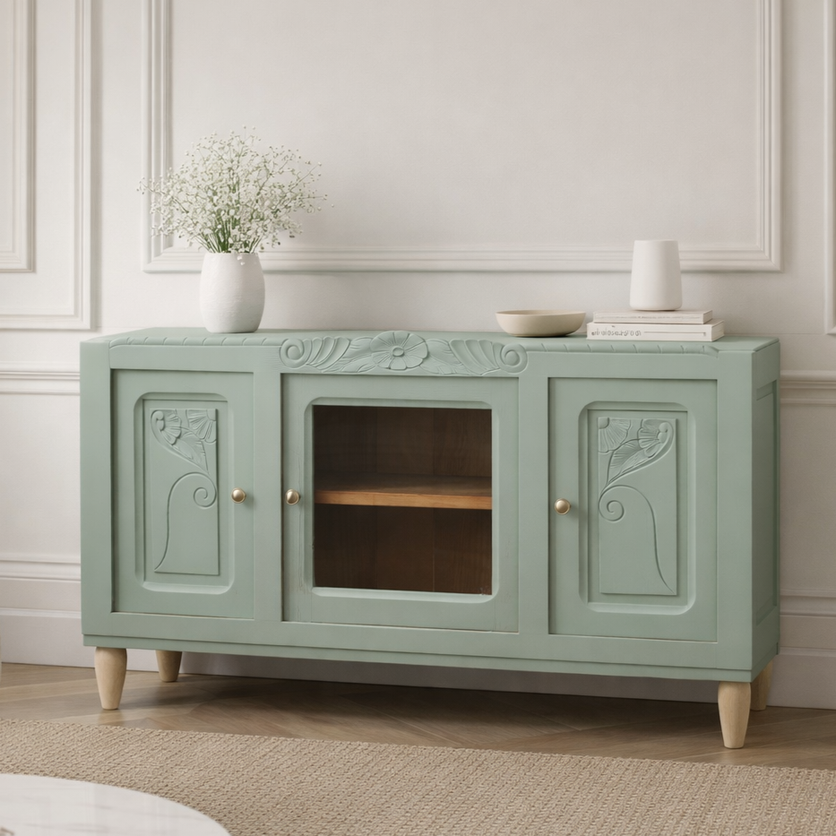 Buffet Art Déco rénové – Vert Demoiselle Libéron, sculptures florales & porte vitrée – VENDU