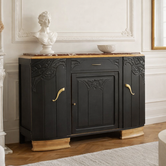 Buffet Art Déco rénové – Noir profond, sculptures florales & plateau marbre bordeaux – VENDU
