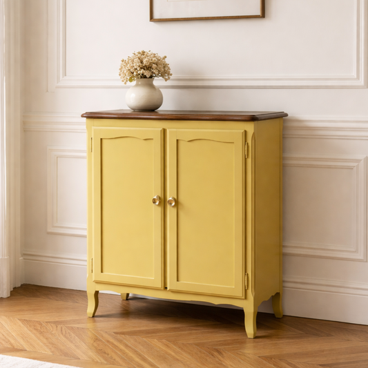 Buffet ancien rénové – Jaune doux, plateau bois foncé & intérieur floral – VENDU