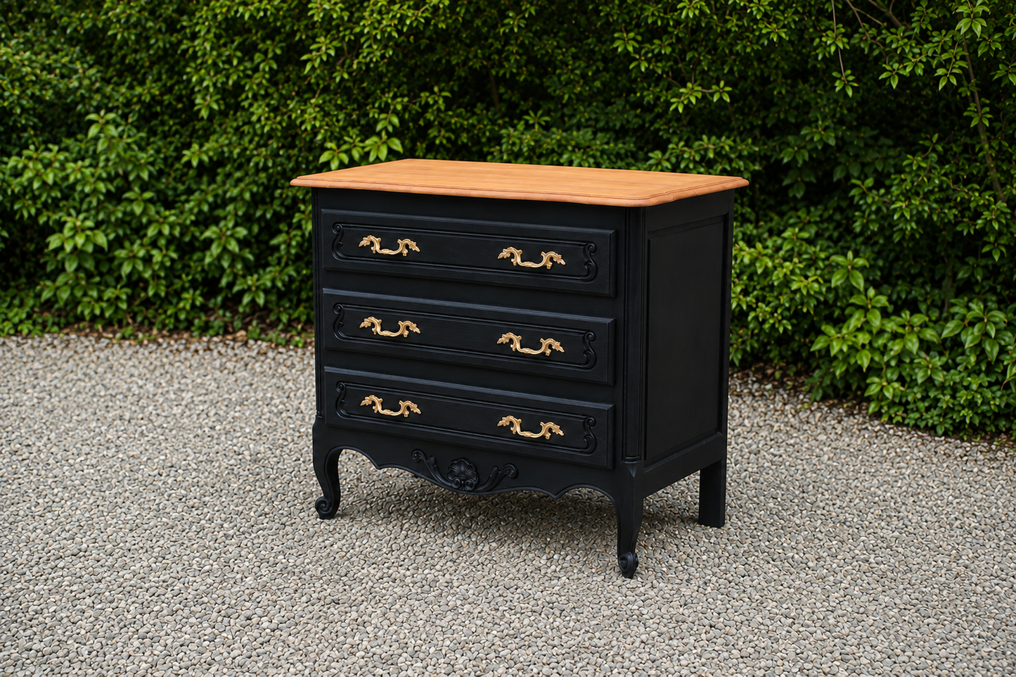 Commode style Louis XV noire et plateau bois naturel – 3 tiroirs