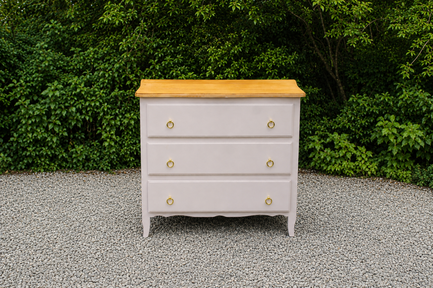 Charmante commode 3 tiroirs entièrement rénovée