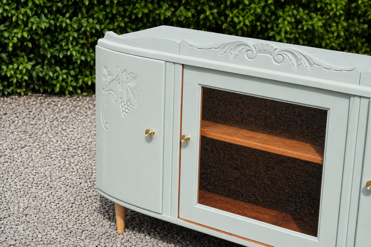 Enfilade Art Déco en bois massif – Vert de gris – 140 cm