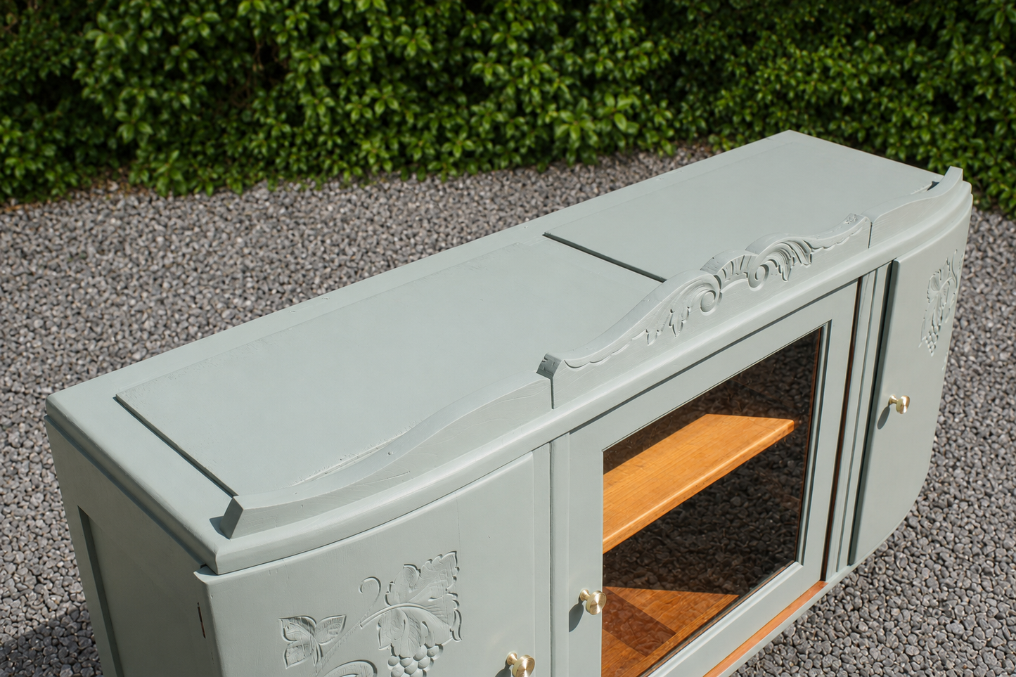 Enfilade Art Déco en bois massif – Vert de gris – 140 cm