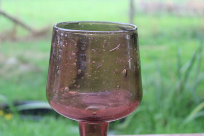 Grand photophore sur pied en verre bullé améthyste – H27 cm