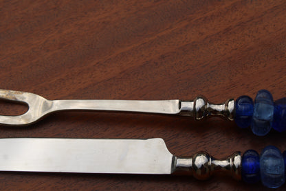 Ancien service à découper couteau et fourchette – manches en perles de verre bleu