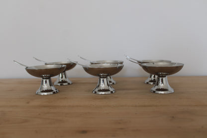 Service vintage de 6 coupes à dessert en métal argenté avec cuillères – coupes à glace sur pied