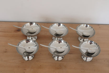Service vintage de 6 coupes à dessert en métal argenté avec cuillères – coupes à glace sur pied