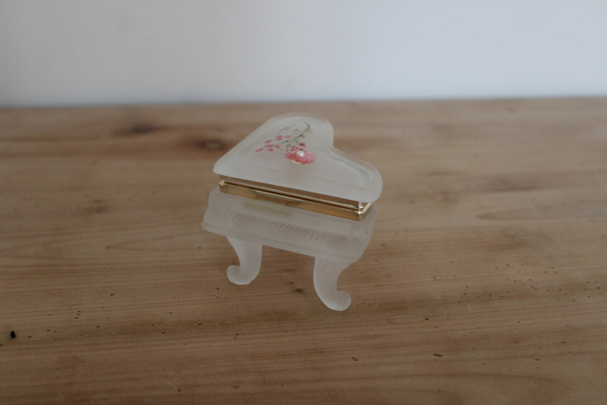 Boîte à bijoux vintage en forme de piano – verre dépoli peint main Creazioni Susy Italie