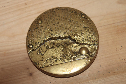 Grande médaille calendrier 2000 Monnaie de Paris par R. Mayot – Bronze – Ø 9,5 cm