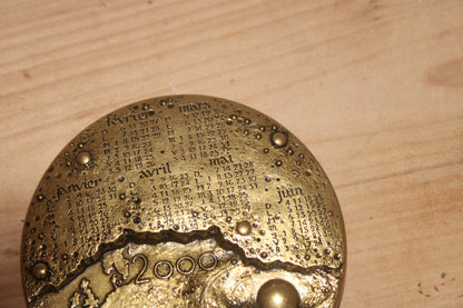Grande médaille calendrier 2000 Monnaie de Paris par R. Mayot – Bronze – Ø 9,5 cm