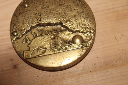 Grande médaille calendrier 2000 Monnaie de Paris par R. Mayot – Bronze – Ø 9,5 cm