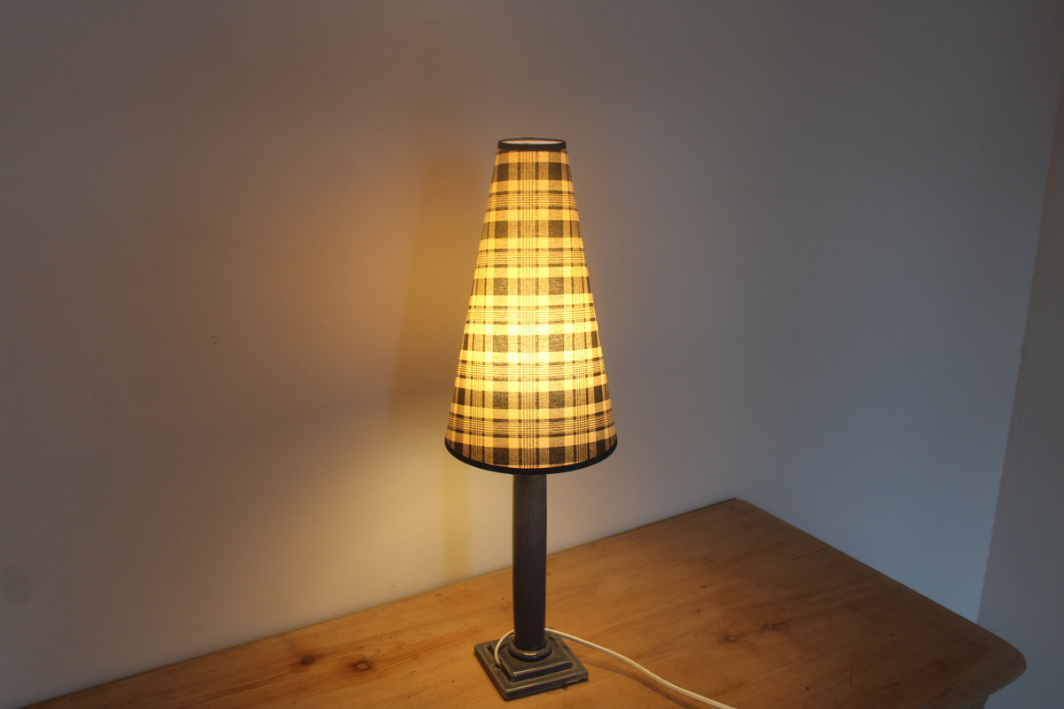 Lampe à poser vintage en céramique gris bleuté – Abat-jour conique tartan écossais – Années 70/80