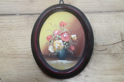 Petit tableau ovale vintage – Bouquet de fleurs peint en relief – Cadre bordeaux rétro