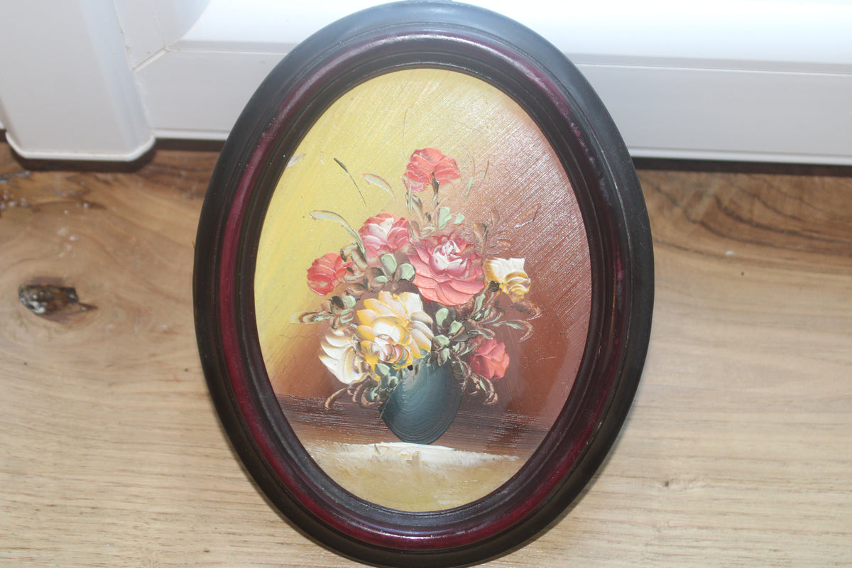 Petit tableau ovale vintage – Bouquet de fleurs peint en relief – Cadre bordeaux rétro