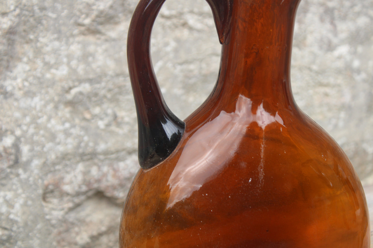 Superbe pichet en verre soufflé bullé, façon Biot