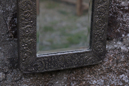 Miroir oriental en métal ciselé – biseauté, à poser ou accrocher