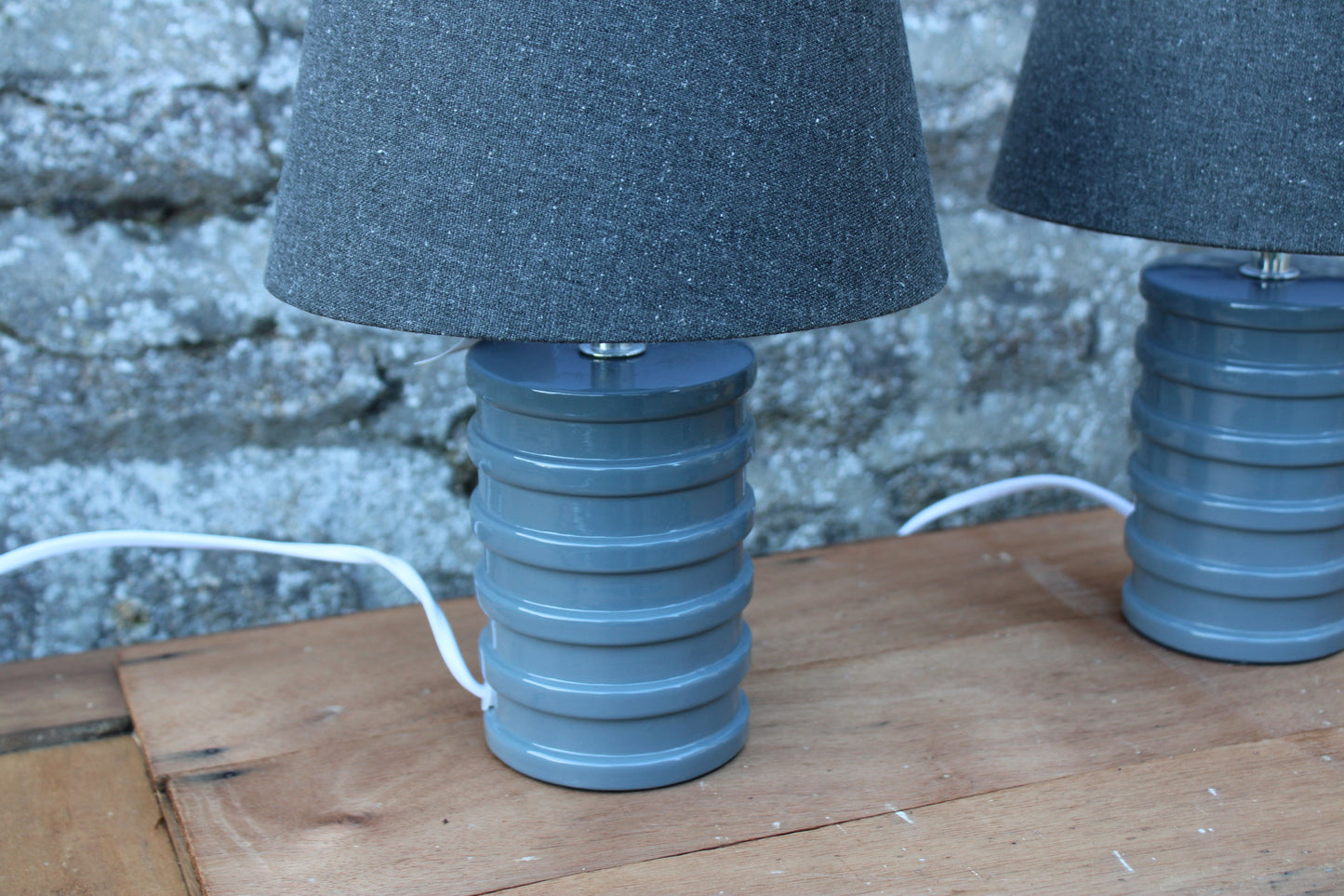 Duo de lampes céramique grise & abat-jour gris chiné – Design contemporain