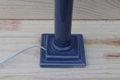 Lampe de table – Pied céramique bleu & abat-jour tartan