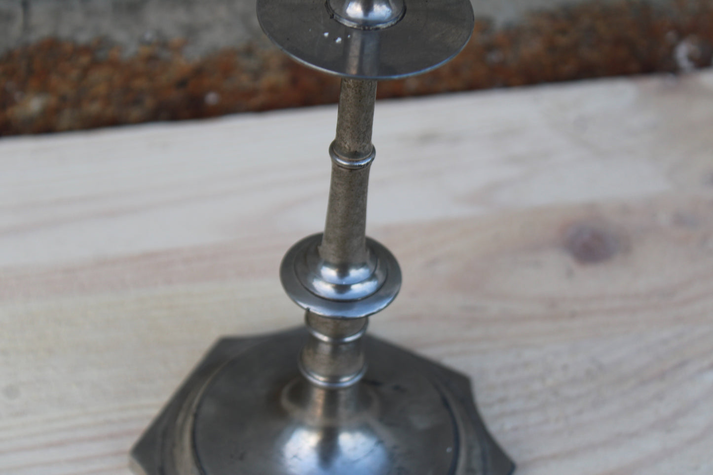 Bougeoir en métal – pied octogonal