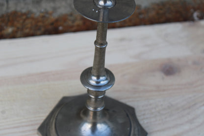 Bougeoir en métal – pied octogonal