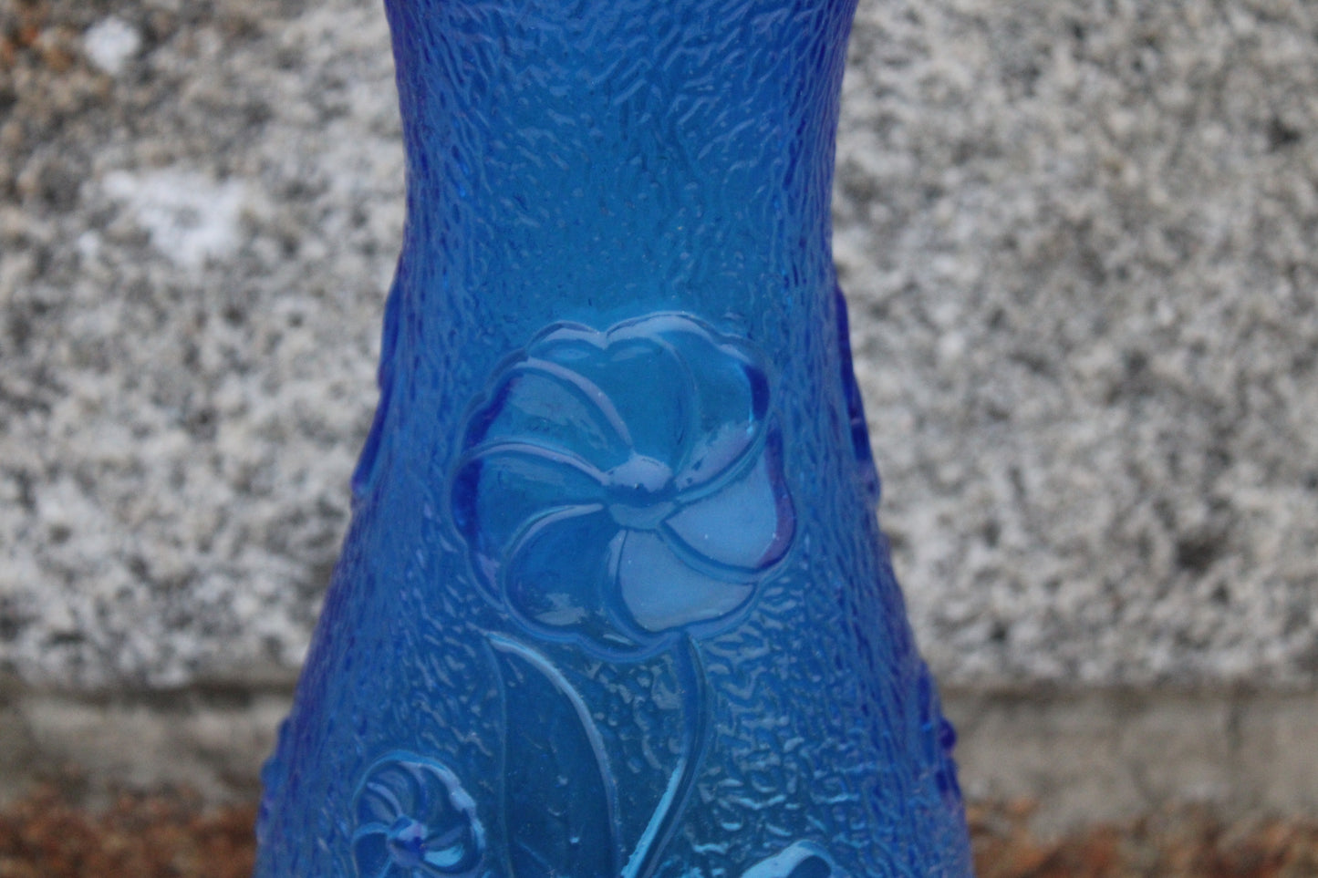 Vase vintage en verre bleu – Constantin – Made in Italy