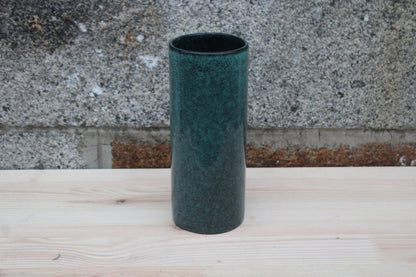 Vase cylindrique en céramique vert profond – H24 cm