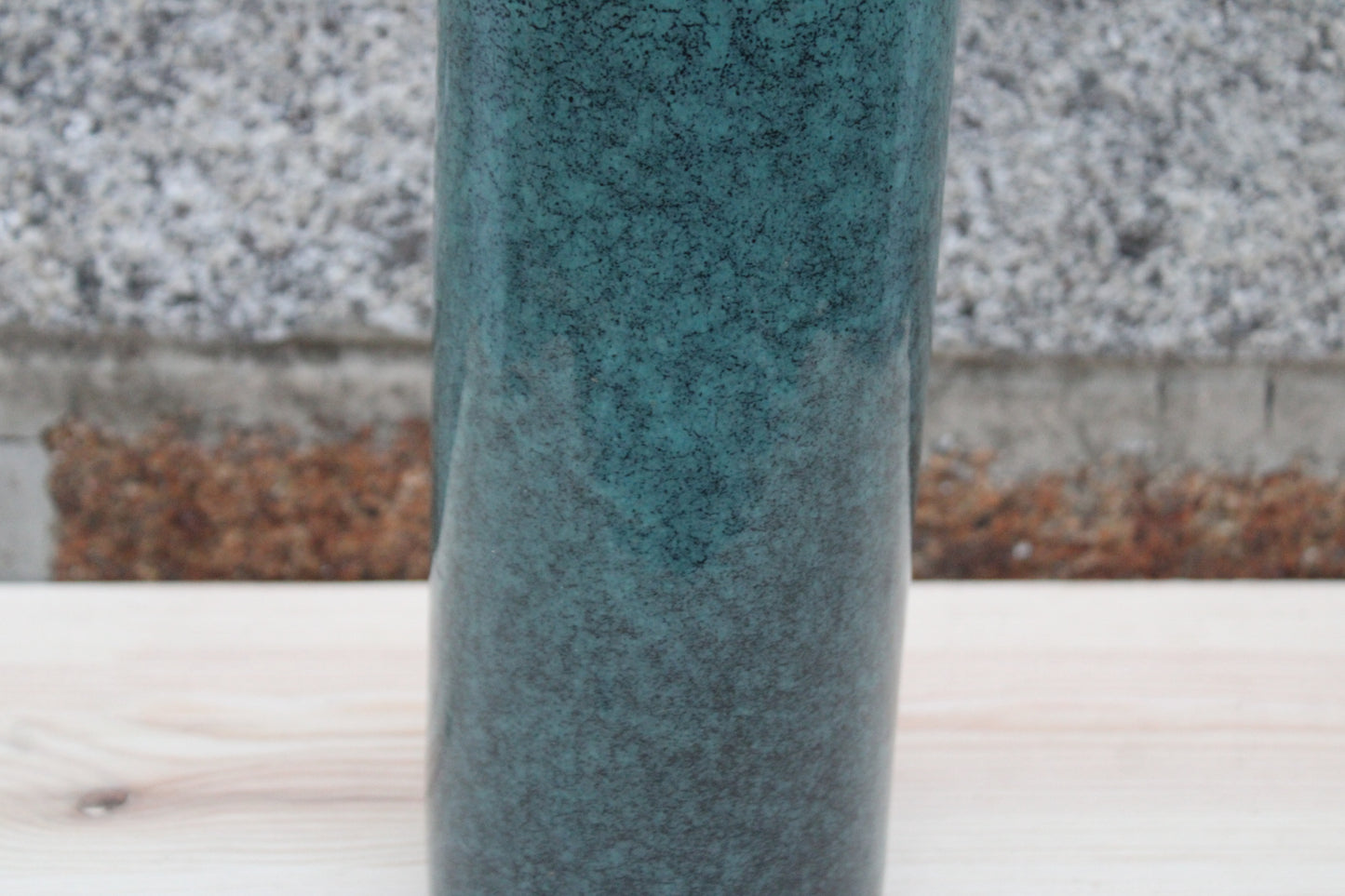 Vase cylindrique en céramique vert profond – H24 cm