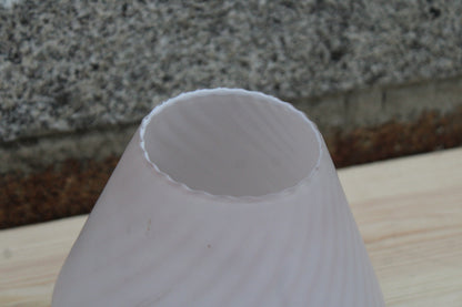 Lampe vintage en verre opalin – style Murano