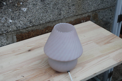 Lampe vintage en verre opalin – style Murano