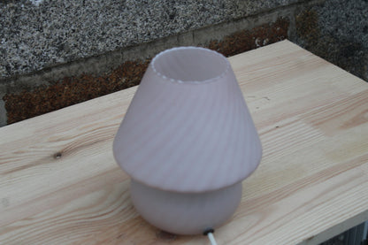 Lampe vintage en verre opalin – style Murano