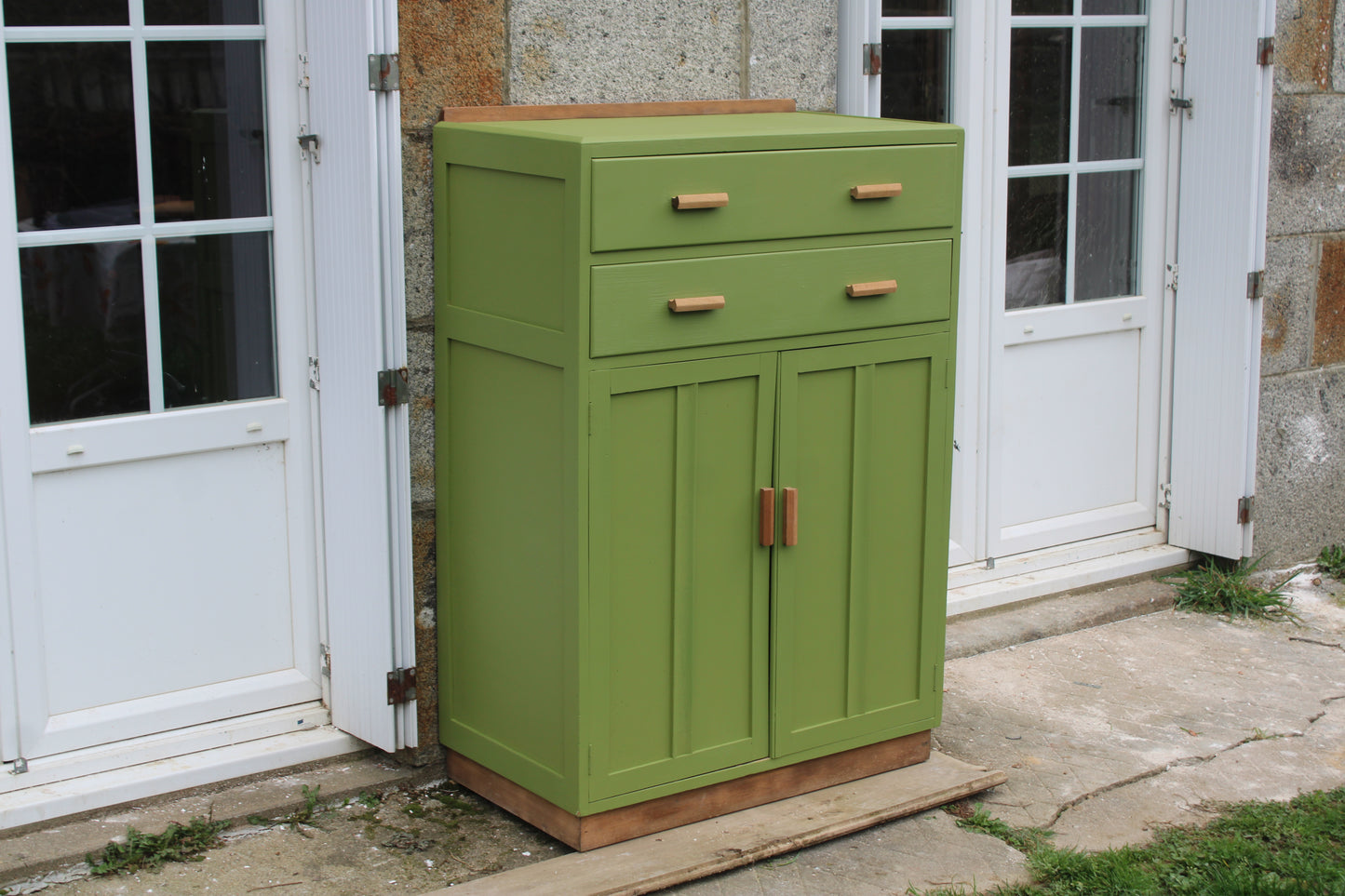 Buffet ancien rénové – Vert Herbarium (Libéron) - VENDU