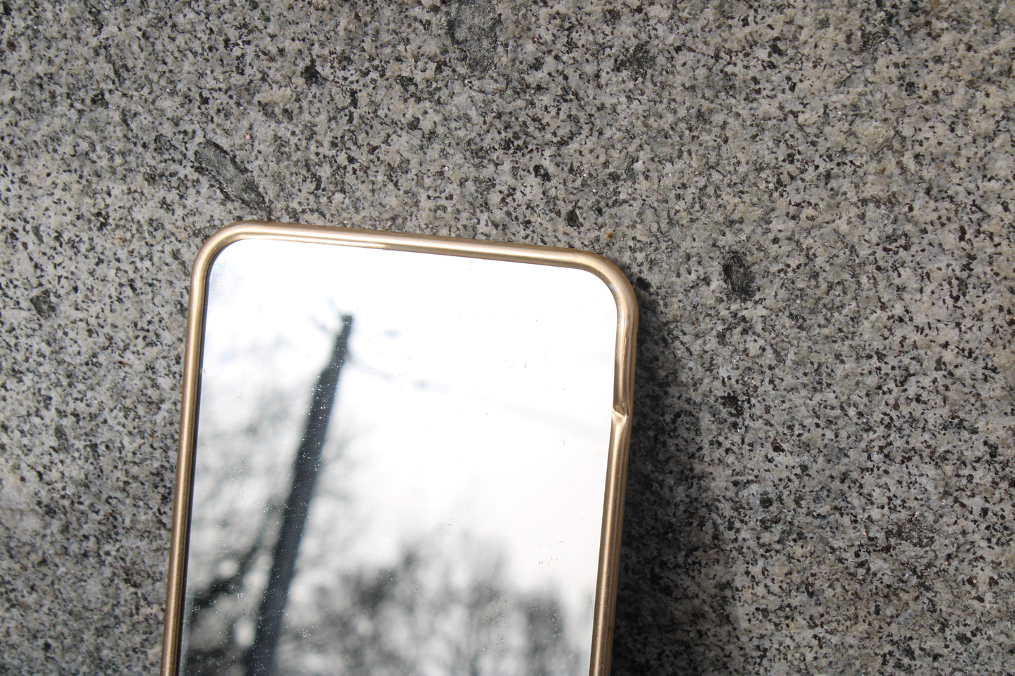 Petit miroir vintage à poser – cadre métal doré style barbier
