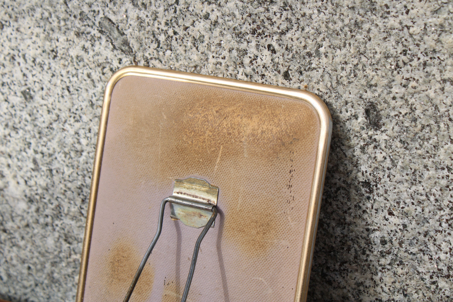 Petit miroir vintage à poser – cadre métal doré style barbier